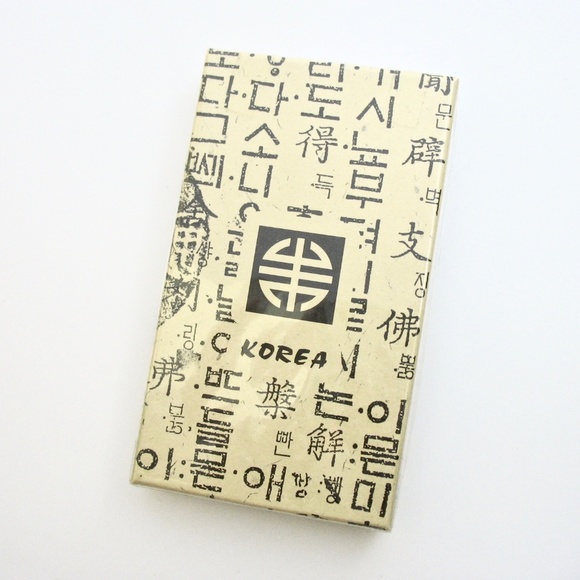 Mirror Compact, NIB, Floral Silk Embroidery, 1980s - Picture 6 of 8